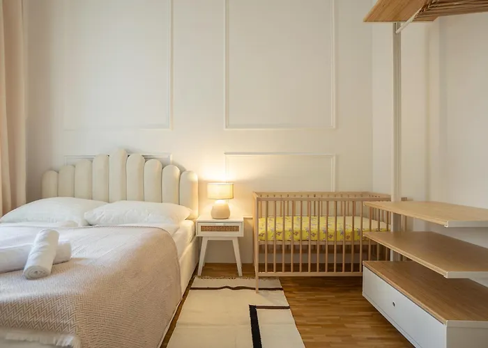 Posh 107 M2 3br Flat In The Center Of *