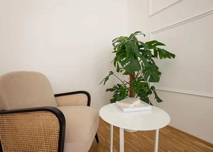 Posh 107 M2 3br Flat In The Center Of Vídeň